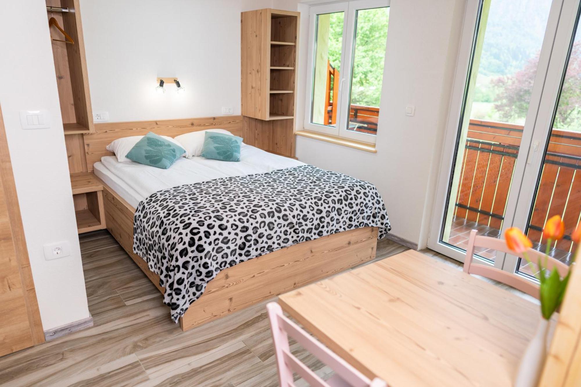 Apartmaji Hodak Bohinj Bilik gambar