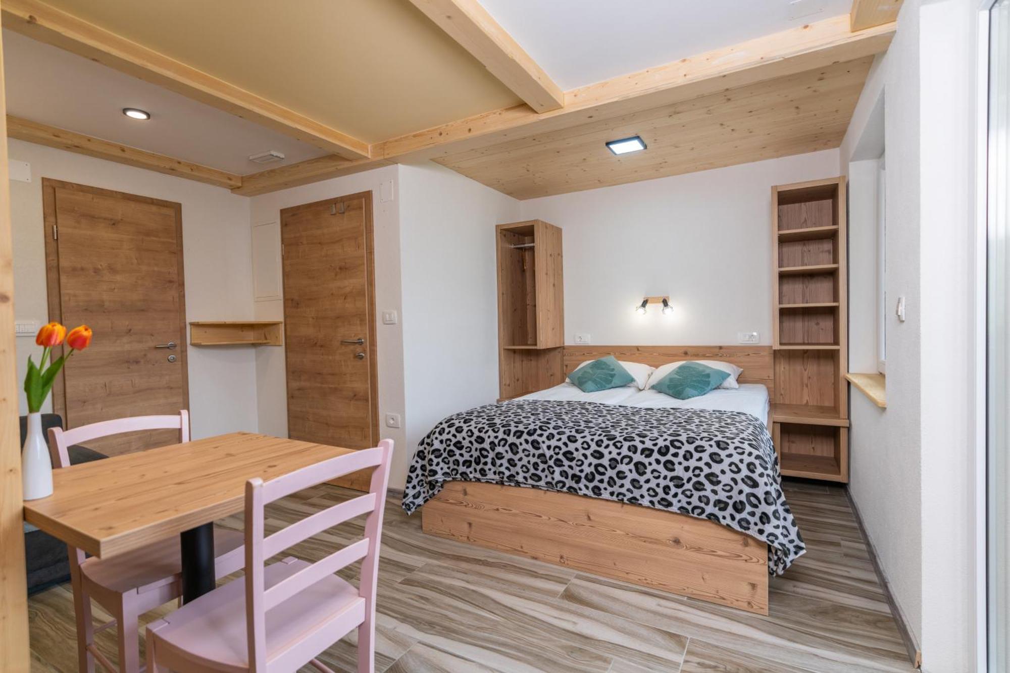 Apartmaji Hodak Bohinj Bilik gambar