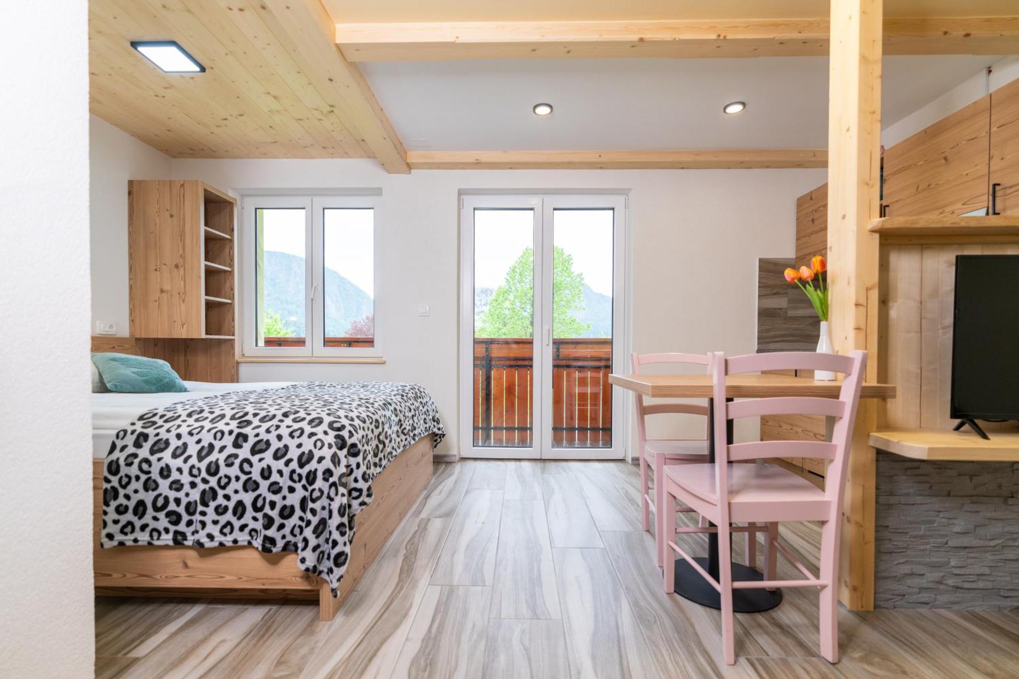 Apartmaji Hodak Bohinj Bilik gambar